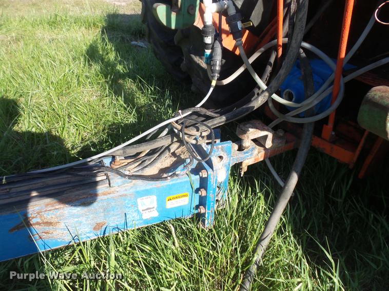 image for item DA6278 Kinze 2600 no-till split row planter