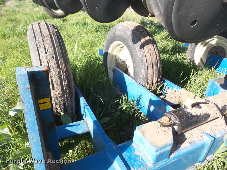 image for item DA6278 Kinze 2600 no-till split row planter