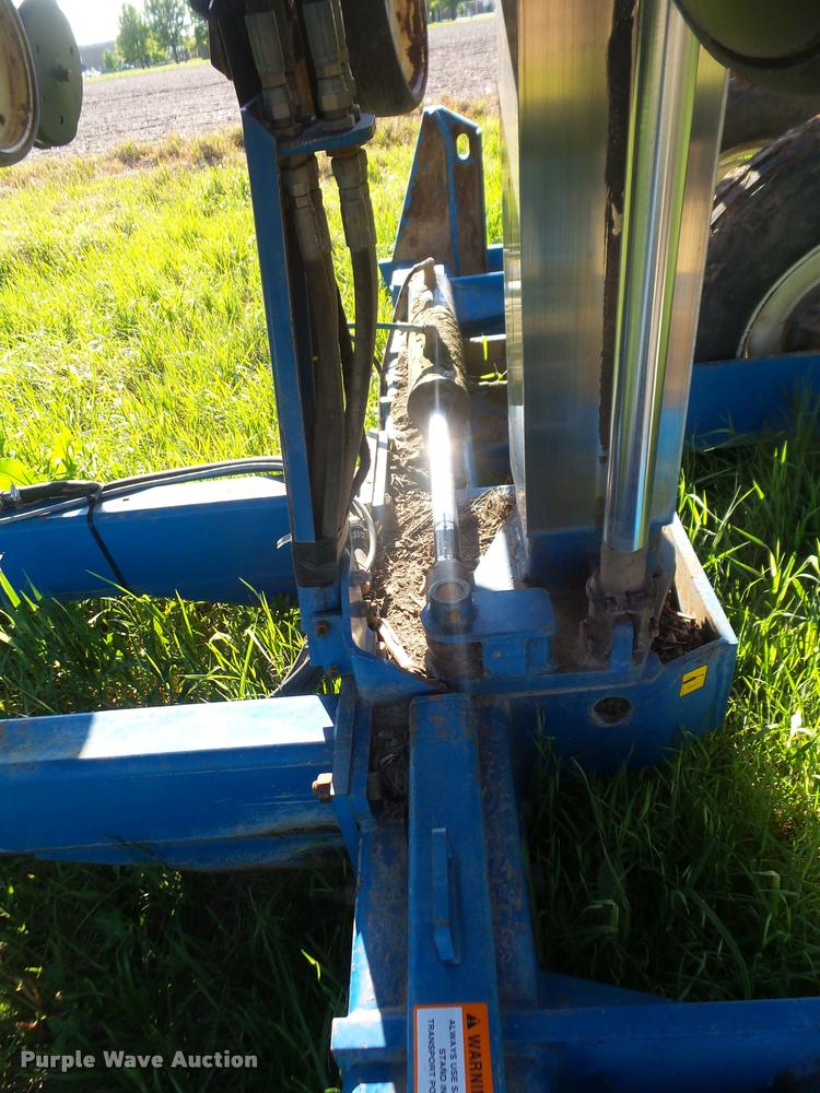 image for item DA6278 Kinze 2600 no-till split row planter