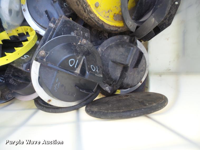 image for item DA6278 Kinze 2600 no-till split row planter