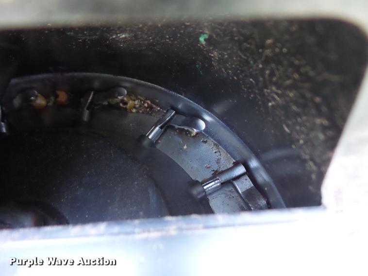 image for item DA6278 Kinze 2600 no-till split row planter