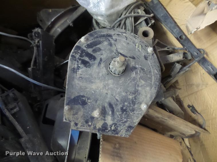 image for item DA6278 Kinze 2600 no-till split row planter