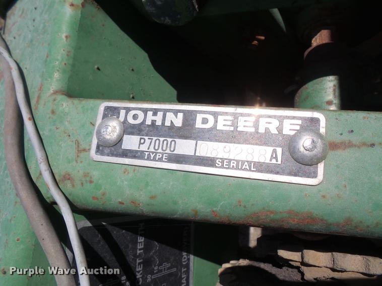 image for item DA6323 John Deere 7000 no-till planter