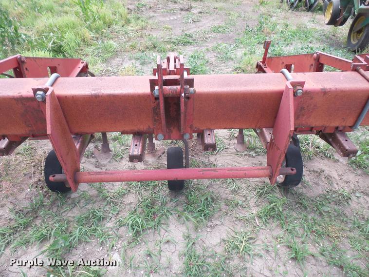 image for item DA6324 Case IH 183 row crop cultivator