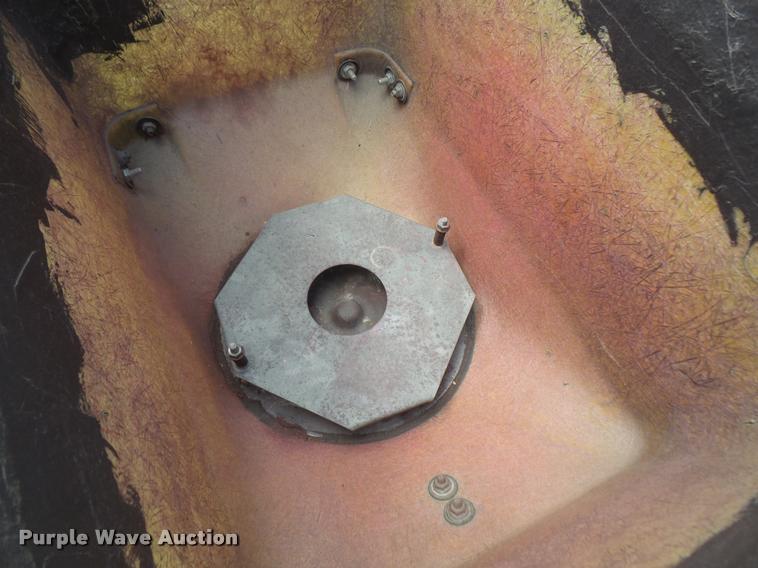 image for item DA6325 John Deere 7100 planter