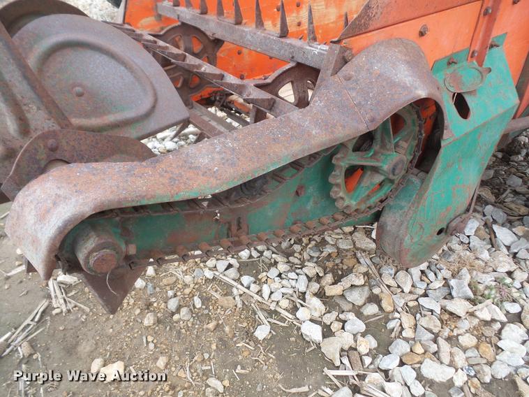 image for item DA8165 New Idea No. 12A manure spreader