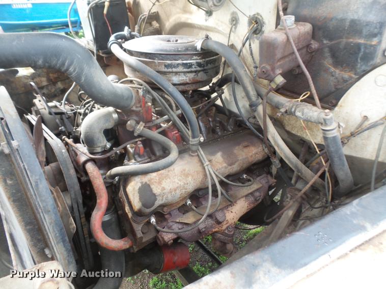 image for item DA8187 1969 International Loadstar 1700 grain truck