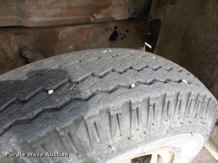 image for item DA8187 1969 International Loadstar 1700 grain truck