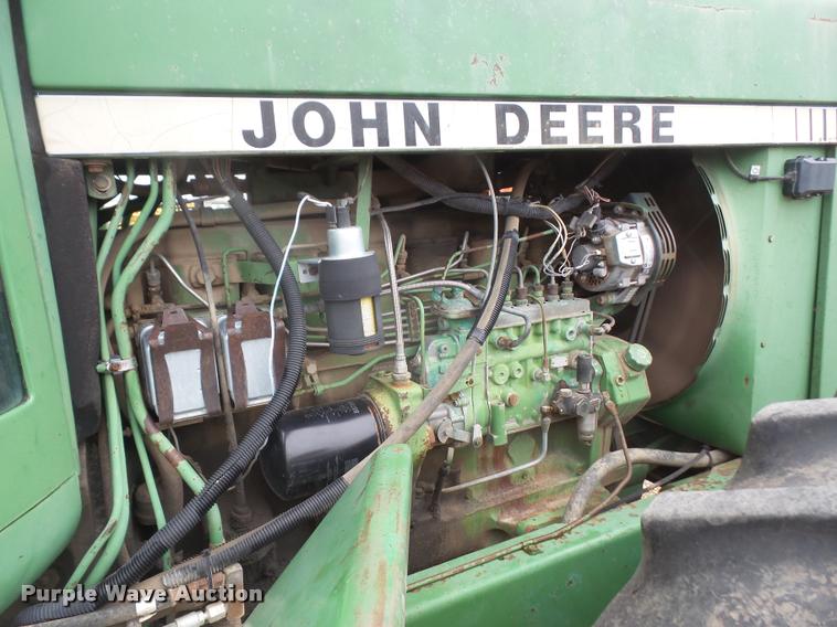 image for item DA8204 1979 John Deere 8440 4WD tractor