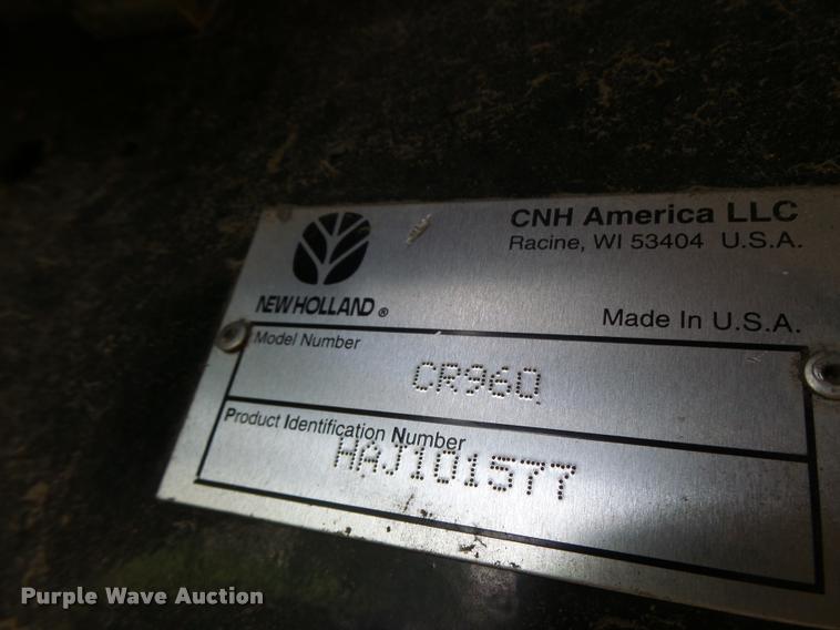 image for item DB1305 2005 New Holland CR960 combine