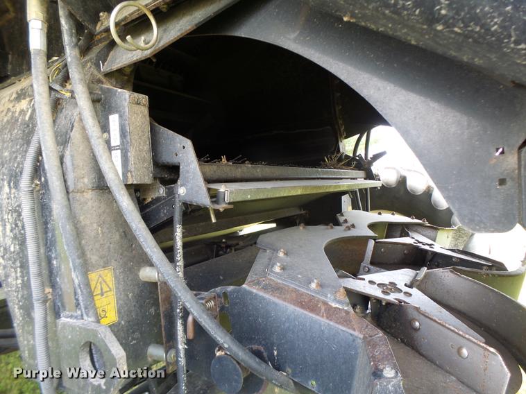 image for item DB1305 2005 New Holland CR960 combine