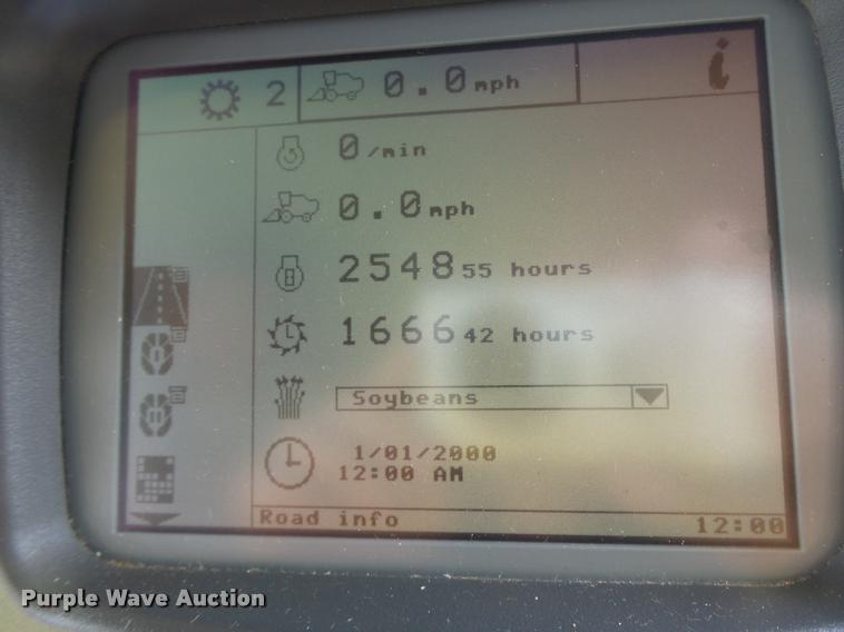 image for item DB1305 2005 New Holland CR960 combine