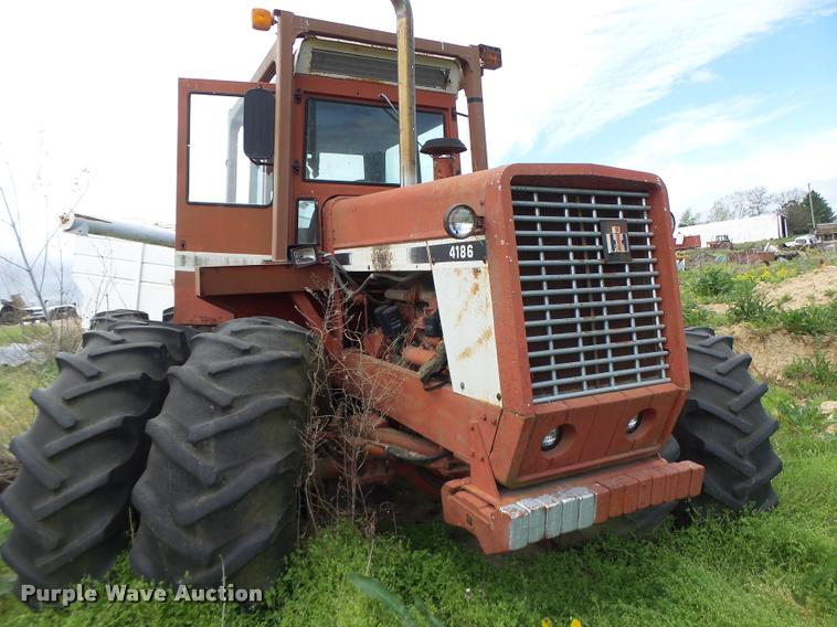 image for item DB1309 International 4186 4WD tractor