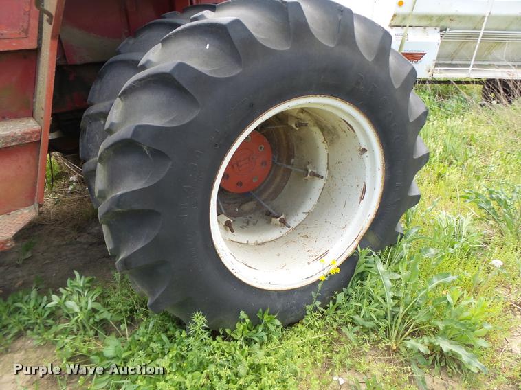 image for item DB1309 International 4186 4WD tractor