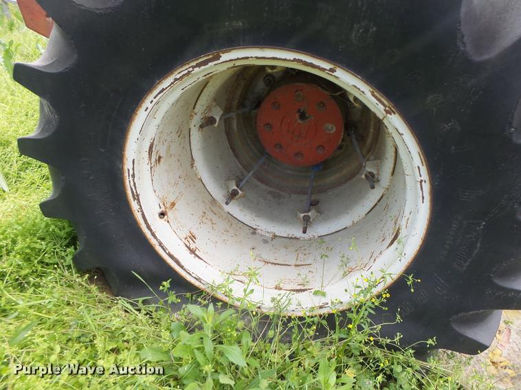 image for item DB1309 International 4186 4WD tractor