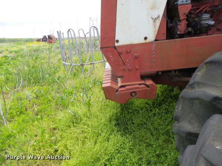 image for item DB1309 International 4186 4WD tractor