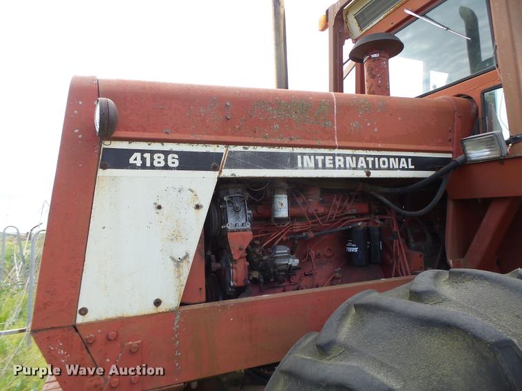 image for item DB1309 International 4186 4WD tractor