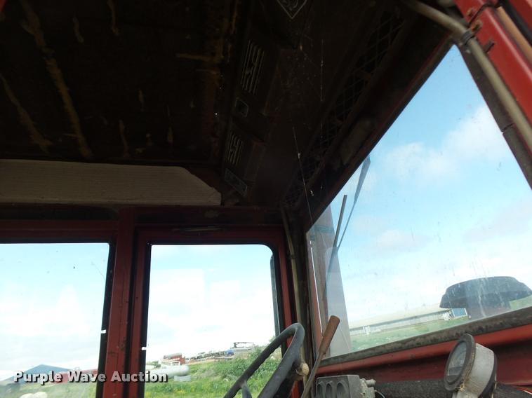 image for item DB1309 International 4186 4WD tractor