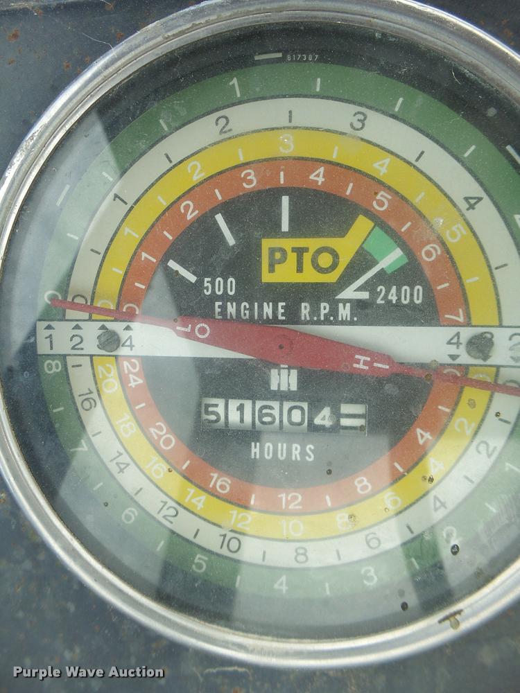 image for item DB1309 International 4186 4WD tractor