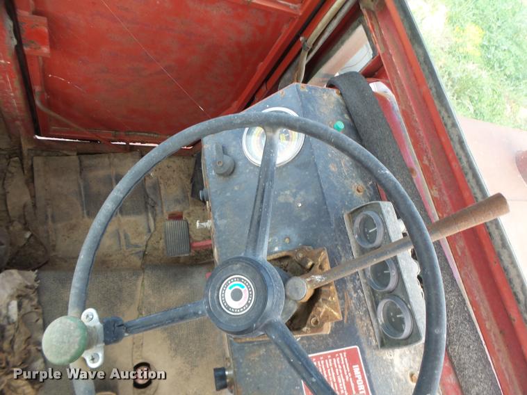 image for item DB1309 International 4186 4WD tractor