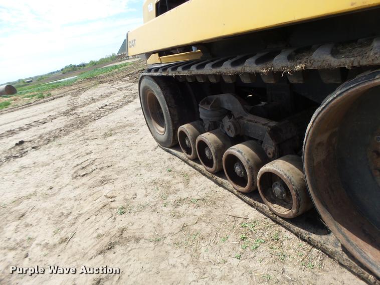 image for item DB1313 Caterpillar Challenger 65 tractor