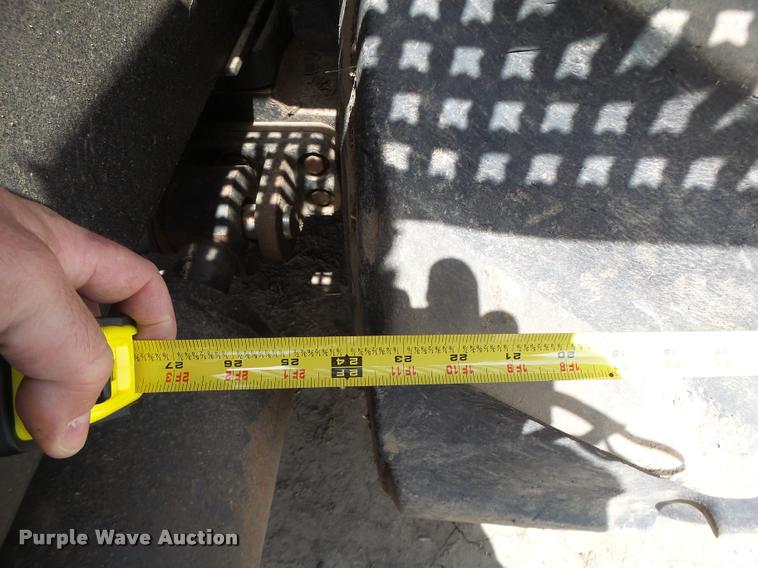 image for item DB1313 Caterpillar Challenger 65 tractor