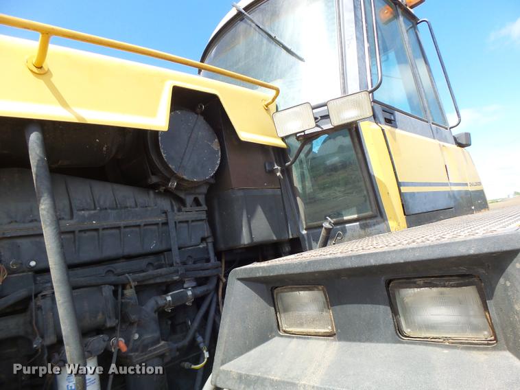 image for item DB1313 Caterpillar Challenger 65 tractor