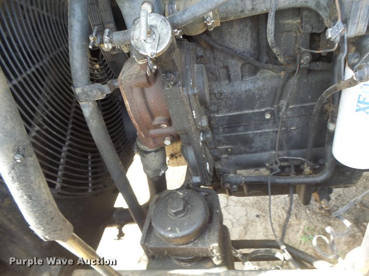 image for item DB1313 Caterpillar Challenger 65 tractor