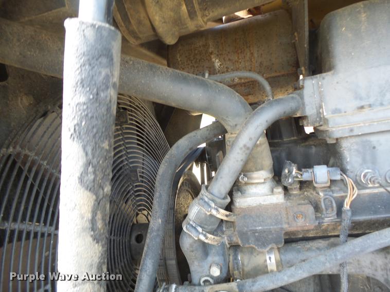 image for item DB1313 Caterpillar Challenger 65 tractor