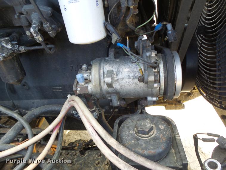 image for item DB1313 Caterpillar Challenger 65 tractor