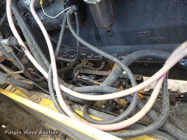 image for item DB1313 Caterpillar Challenger 65 tractor