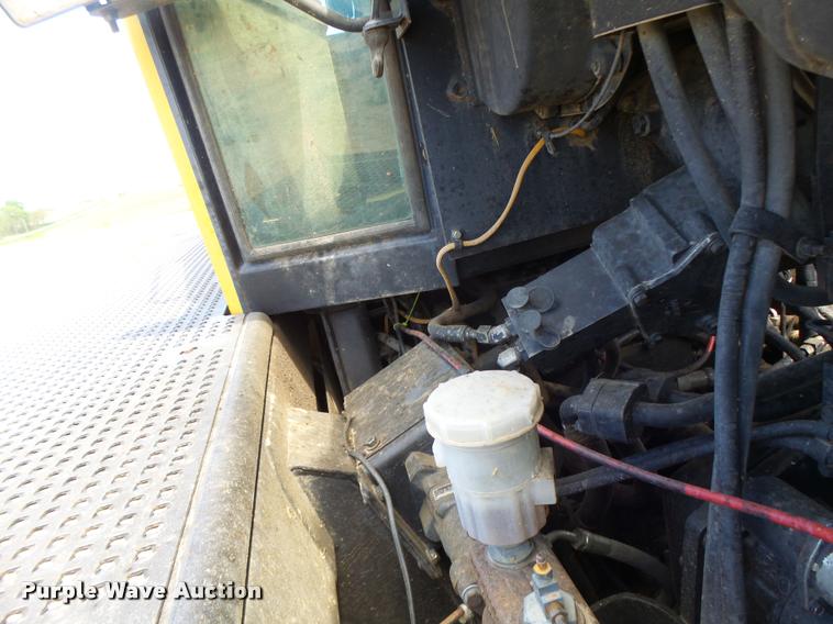 image for item DB1313 Caterpillar Challenger 65 tractor