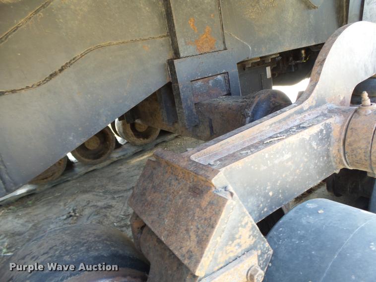 image for item DB1313 Caterpillar Challenger 65 tractor