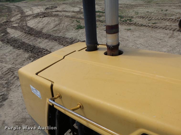 image for item DB1313 Caterpillar Challenger 65 tractor