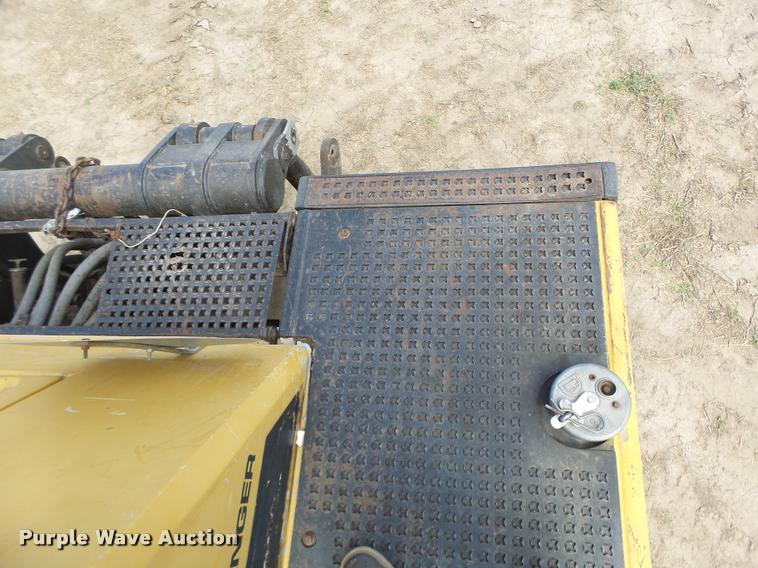 image for item DB1313 Caterpillar Challenger 65 tractor