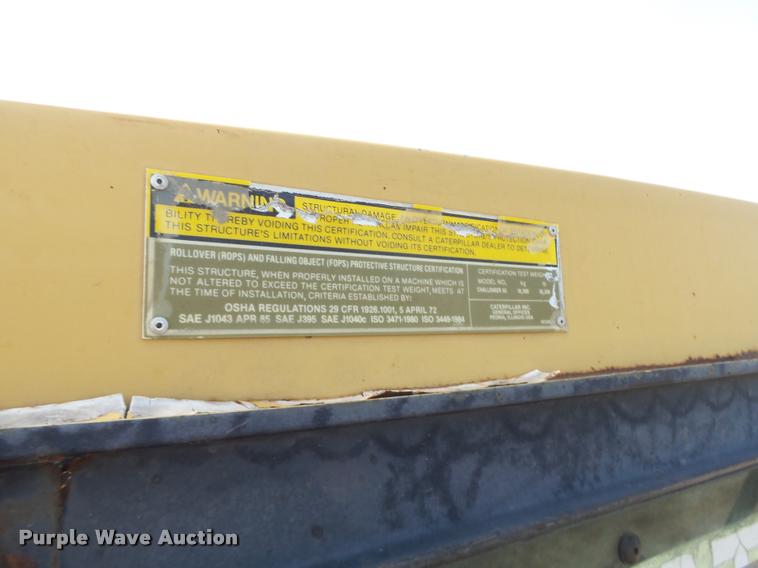 image for item DB1313 Caterpillar Challenger 65 tractor