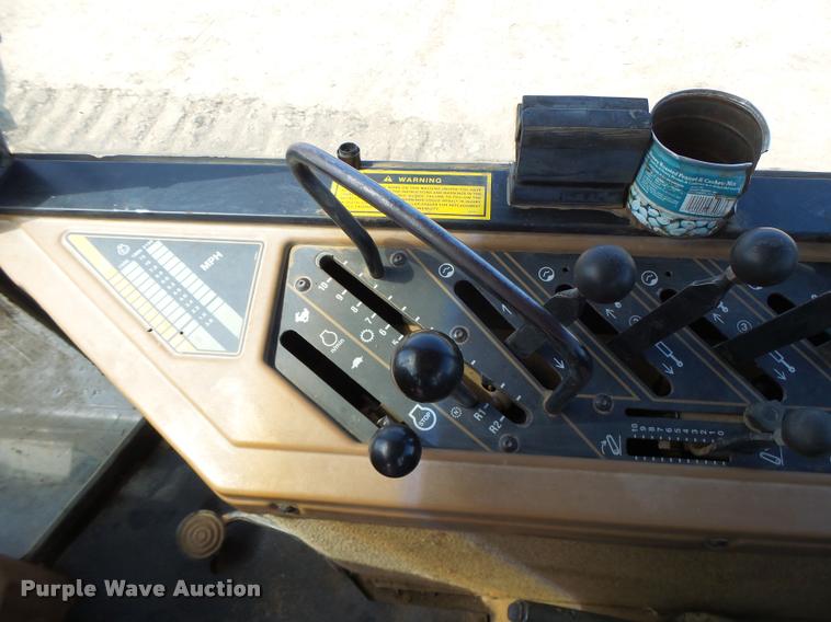 image for item DB1313 Caterpillar Challenger 65 tractor