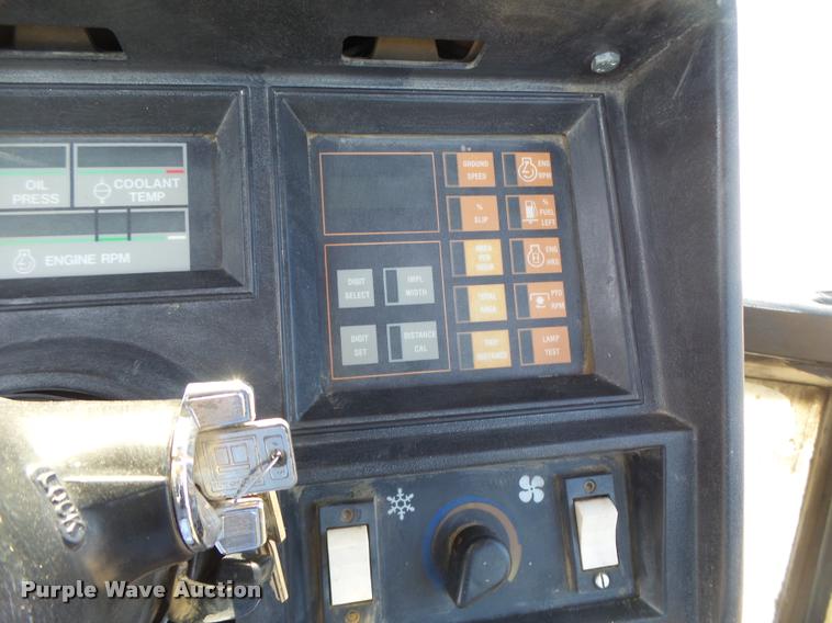 image for item DB1313 Caterpillar Challenger 65 tractor