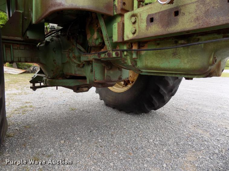 image for item DB2279 1964 John Deere 4020 tractor