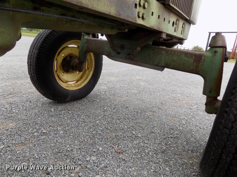 image for item DB2279 1964 John Deere 4020 tractor