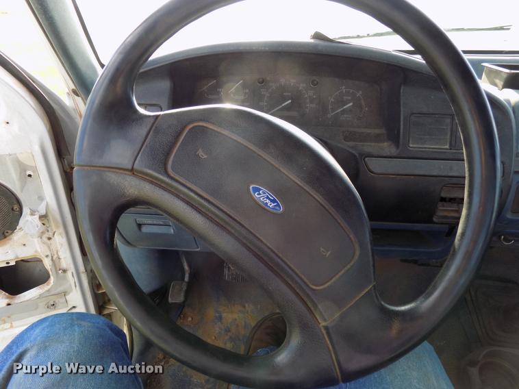 image for item DB2282 1994 Ford F450 Super Duty flatbed truck