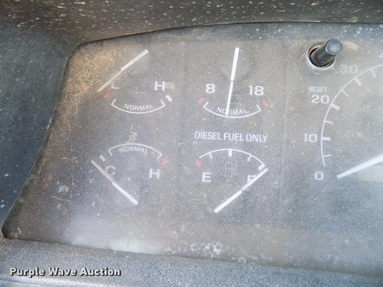 image for item DB2282 1994 Ford F450 Super Duty flatbed truck