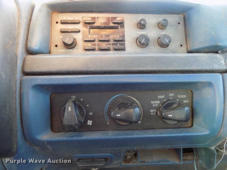 image for item DB2282 1994 Ford F450 Super Duty flatbed truck