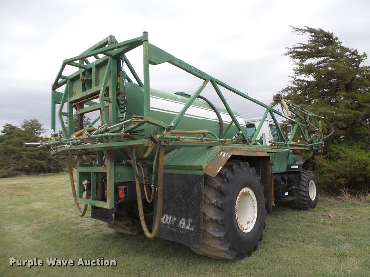 image for item DB2543 1989 International Loral 85/55 Easy-Rider 2000C applicator truck