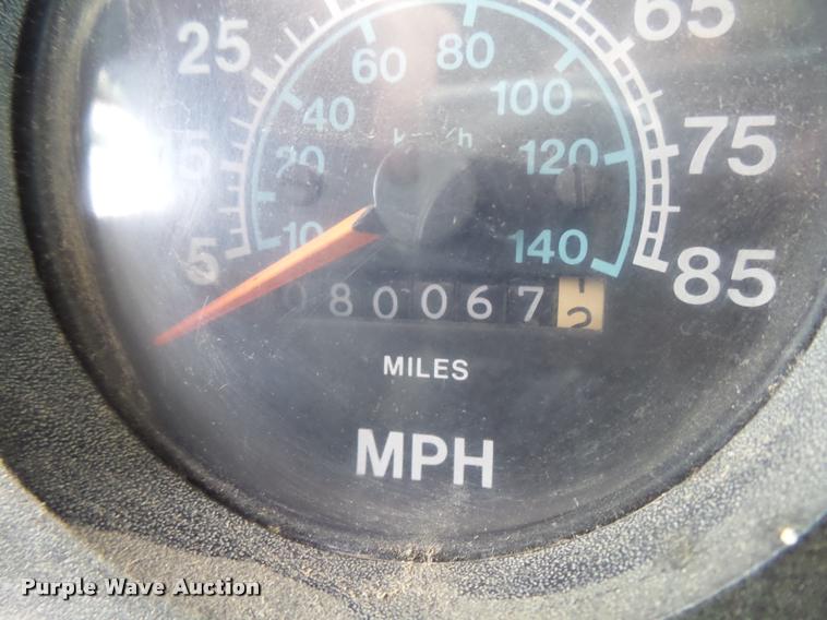 image for item DB2543 1989 International Loral 85/55 Easy-Rider 2000C applicator truck