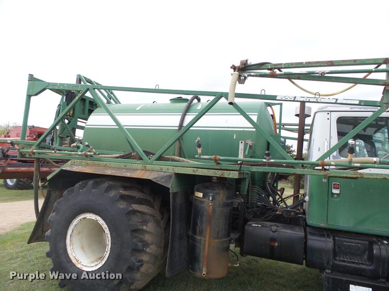 image for item DB2543 1989 International Loral 85/55 Easy-Rider 2000C applicator truck