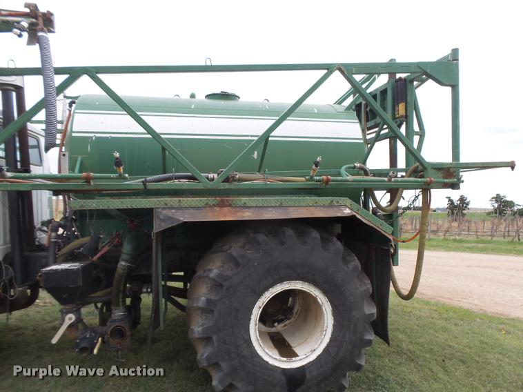 image for item DB2543 1989 International Loral 85/55 Easy-Rider 2000C applicator truck