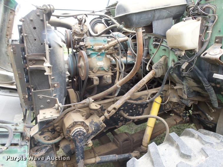 image for item DB2543 1989 International Loral 85/55 Easy-Rider 2000C applicator truck