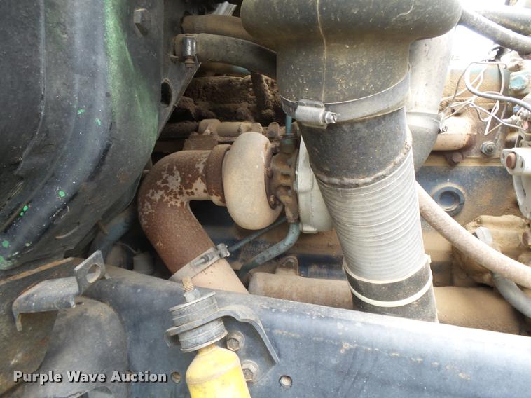 image for item DB2543 1989 International Loral 85/55 Easy-Rider 2000C applicator truck