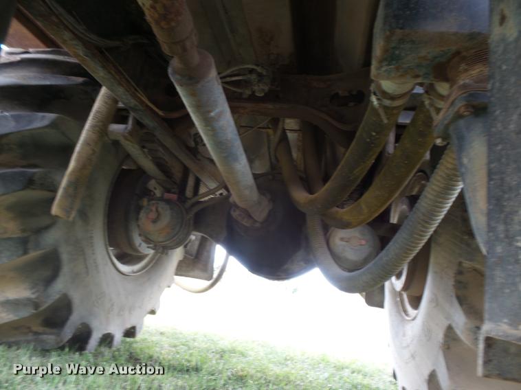 image for item DB2543 1989 International Loral 85/55 Easy-Rider 2000C applicator truck